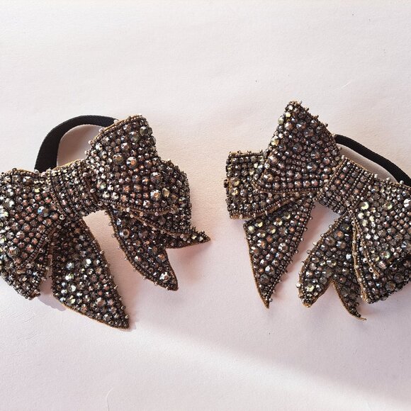 Gucci White Leather Elastic Crystal Bow Pumps Shoes Heels Size 36 / US 6 - Picture 14 of 16